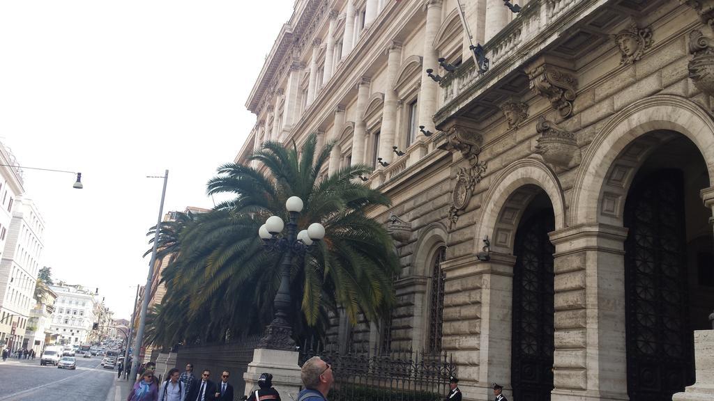 Monti First Hotel Rome Bagian luar foto