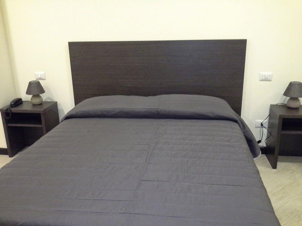 Monti First Hotel Rome Bagian luar foto