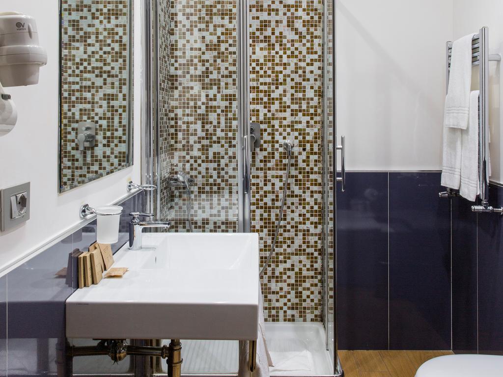Monti First Hotel Rome Bagian luar foto