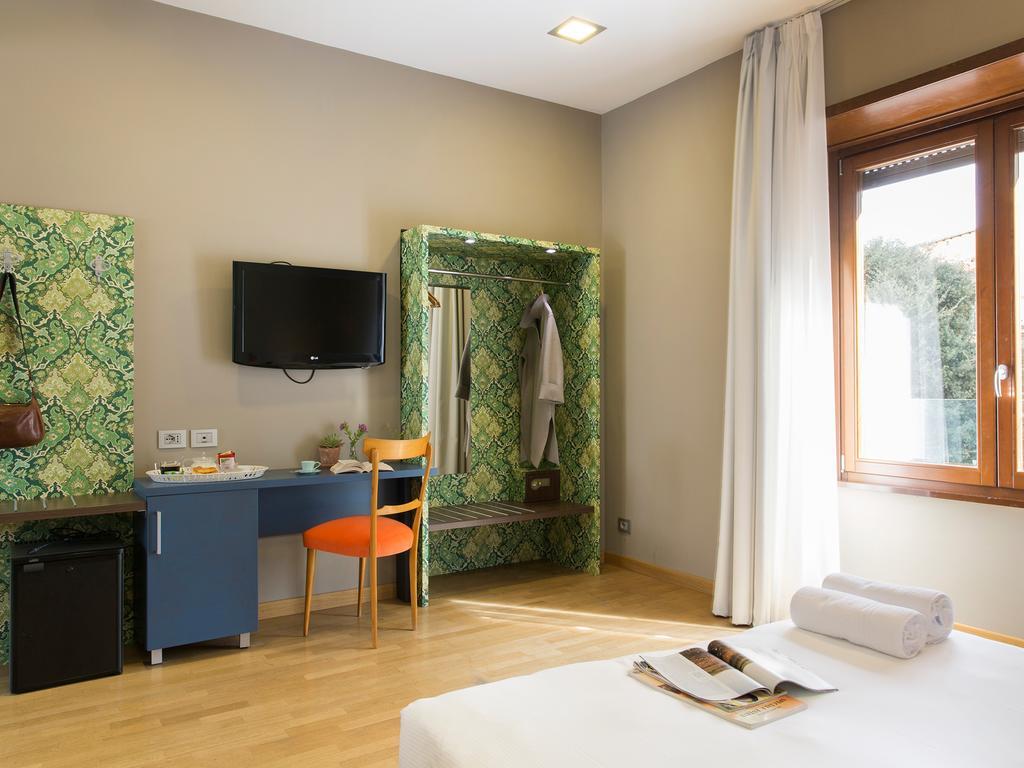 Monti First Hotel Rome Bagian luar foto