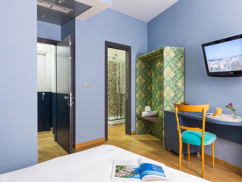 Monti First Hotel Rome Bagian luar foto