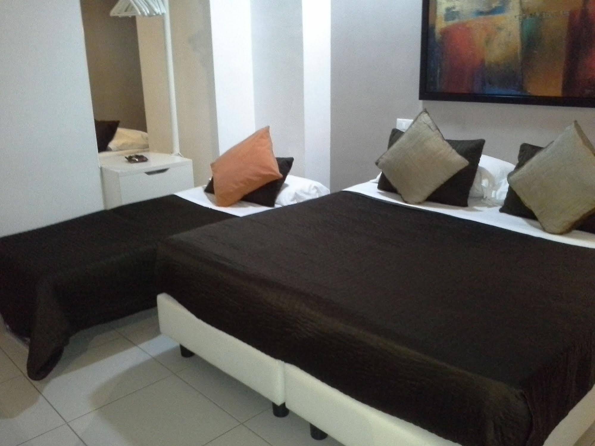 Monti First Hotel Rome Bagian luar foto