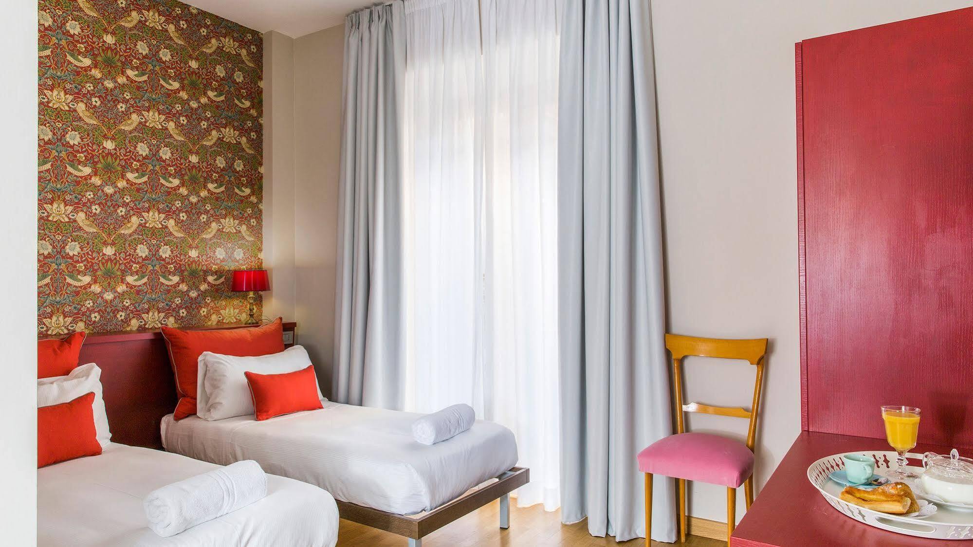Monti First Hotel Rome Bagian luar foto