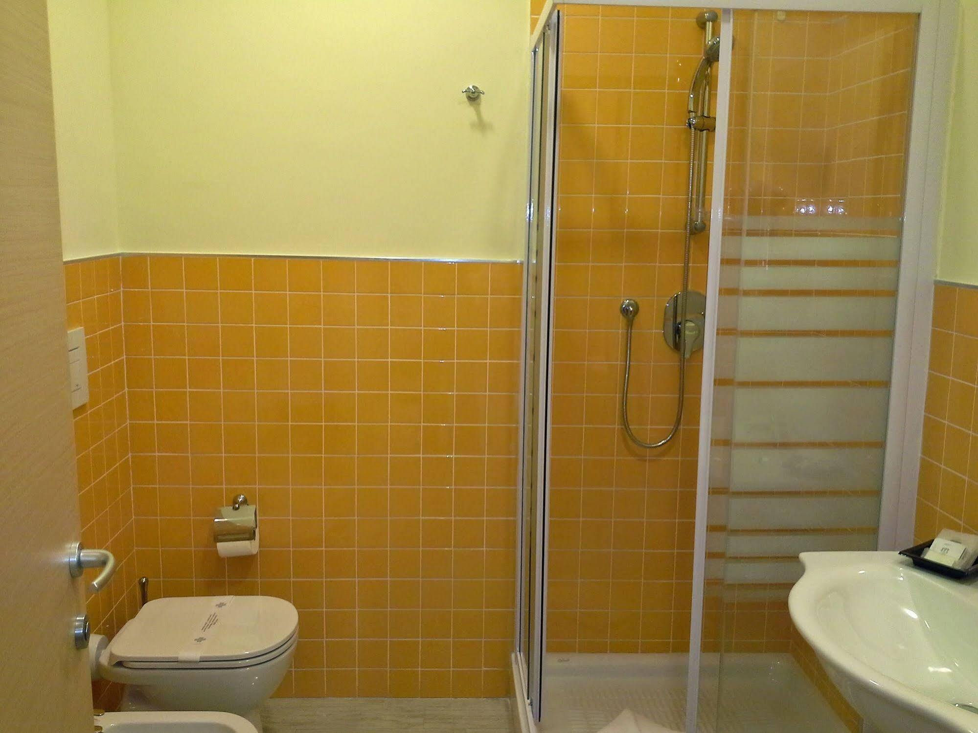 Monti First Hotel Rome Bagian luar foto