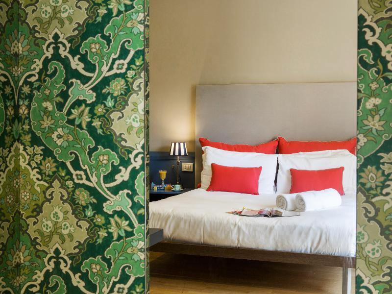 Monti First Hotel Rome Bagian luar foto